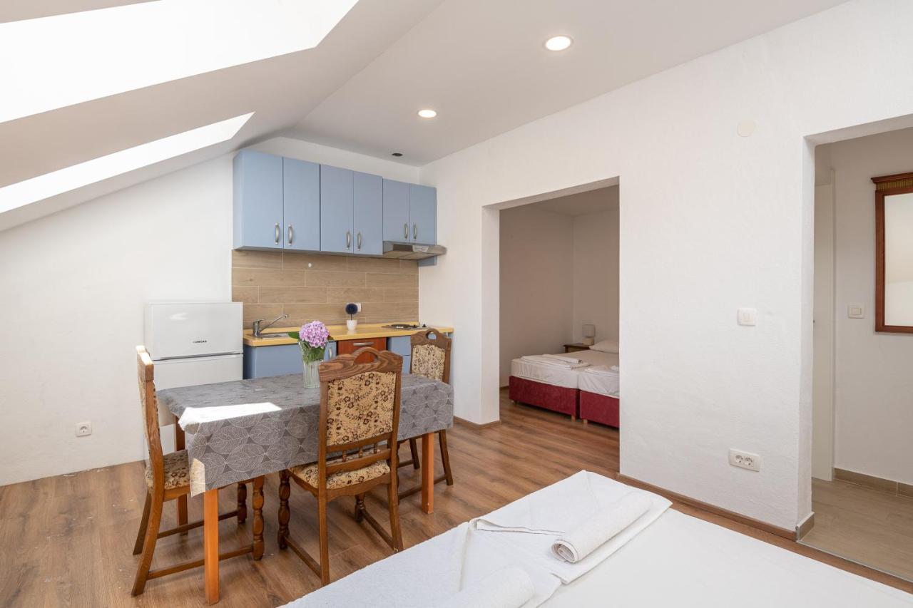 Guest house Pansion Zvekovica